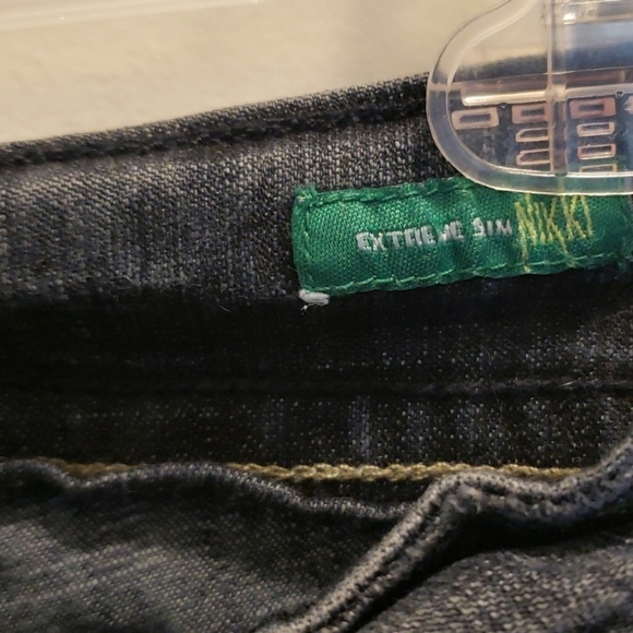 Hydraulic Distressed Skinny Jeans - Picture 6 of 7